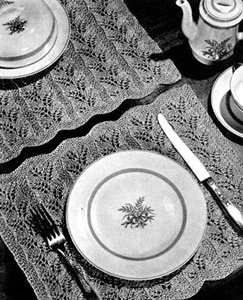 Knitted Luncheon Set Pattern #4025