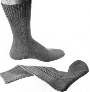 Men's Cable Clock Socks Pattern #309