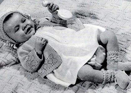 Knitted Eyelet Set for 3 Months Pattern